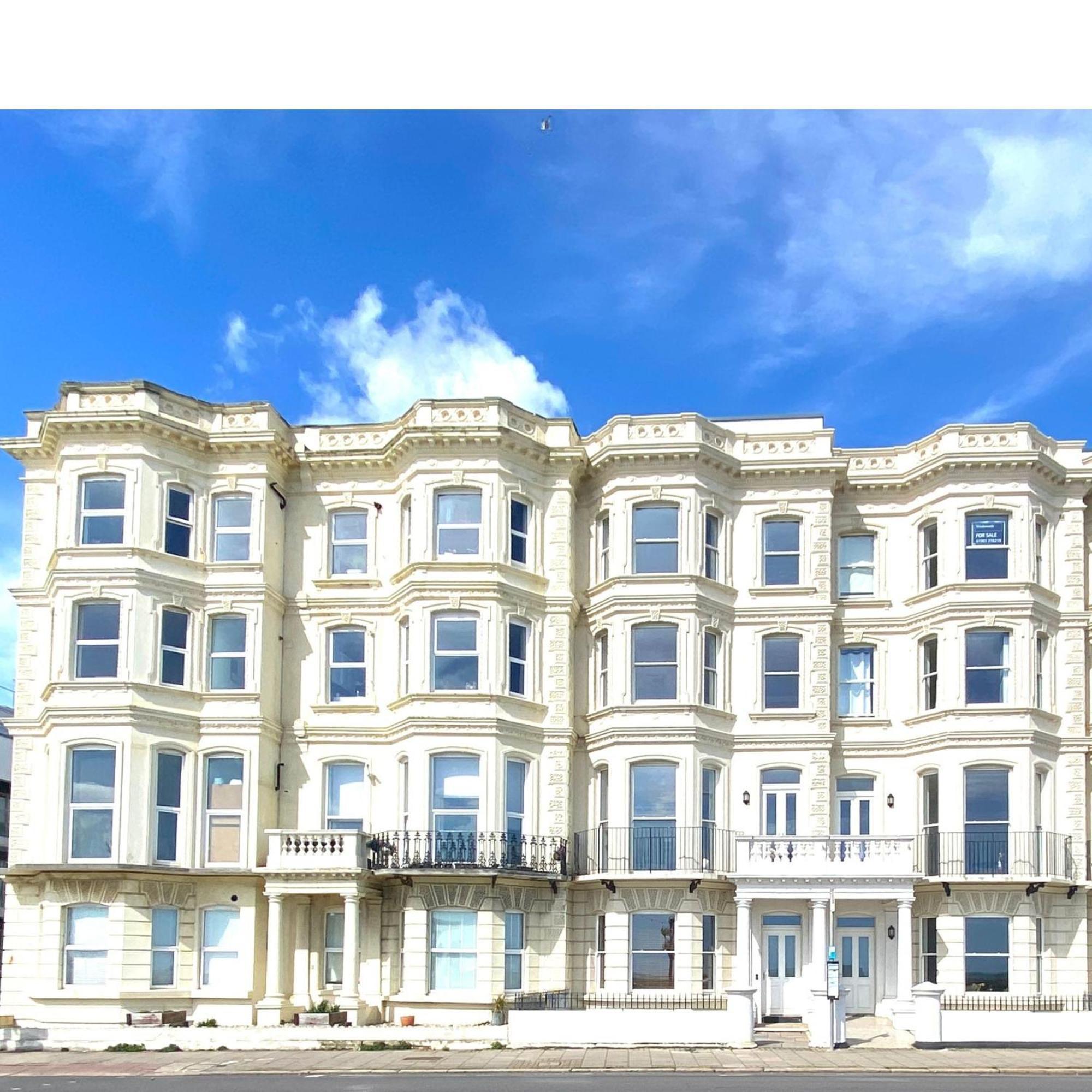 Stunning 2 Bed Apartment Sea Views And Parking เวอร์ทิง ภายนอก รูปภาพ